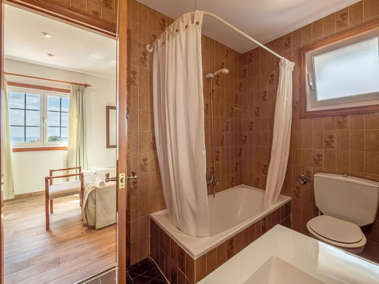 Villa Sur Binisafua 外观 照片